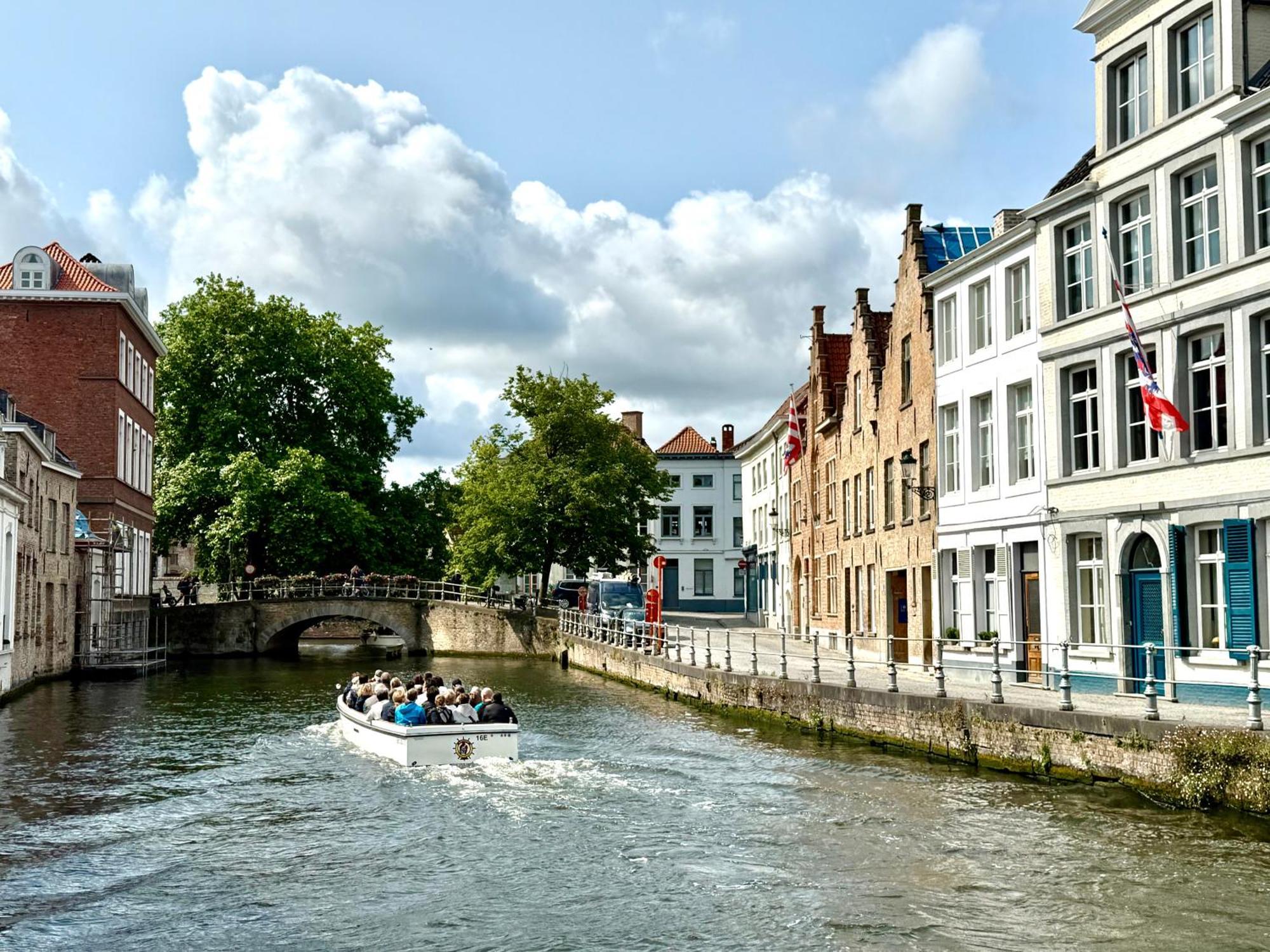 Sleeping Swan Bed & Breakfast Bruges Exterior photo